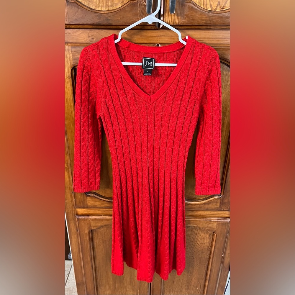 JH Women’s Red Long Sleeve Cable Kint Sweater Dress! Size Medium. - Picture 2 of 10